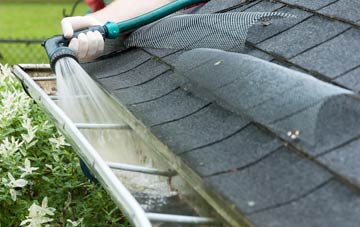 Gardeners Green gutter cleaning costs